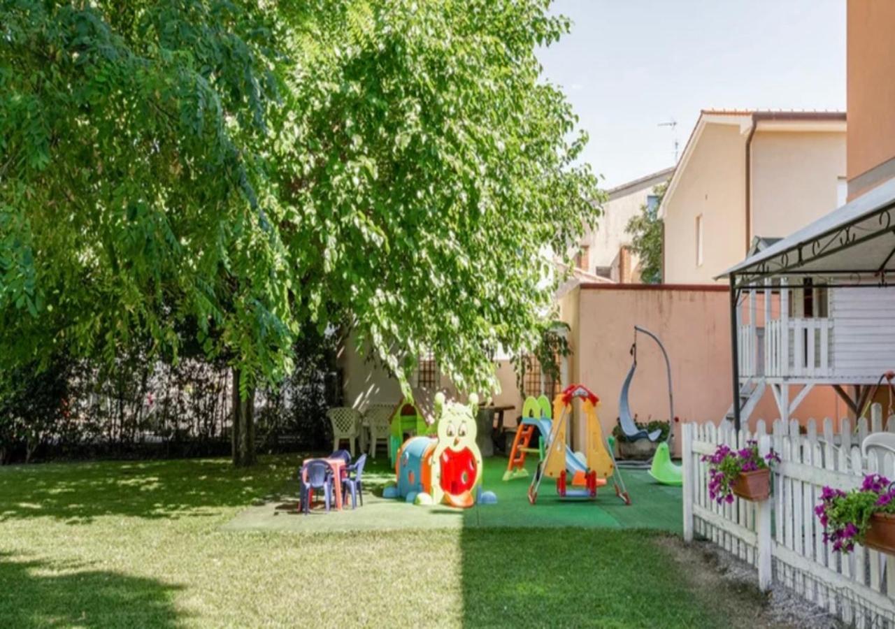 Ferienwohnung La Meria Di Maria La Terrazza Marina di Grosseto Exterior foto